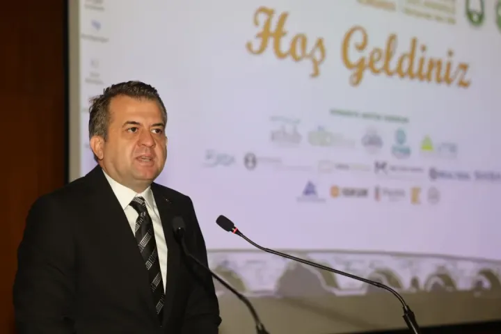 Rektör Beriş ve Sanayiciler Bir Arada: Tekstilde Dijital ve Yeşil Dönüşüm Masaya Yatırıldı