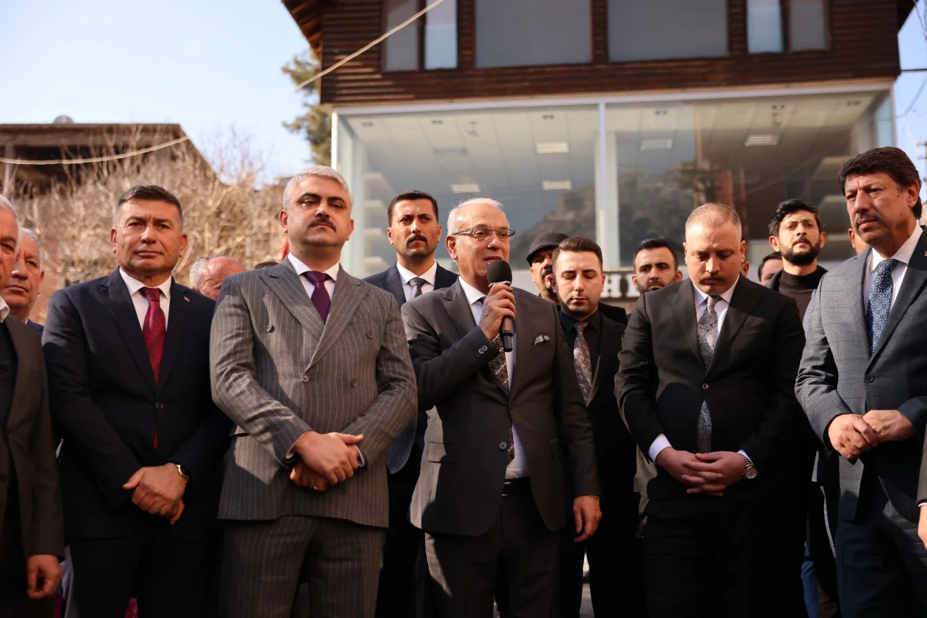Pozantı Ülkü Ocakları yeni hizmet binası dualarla açıldı