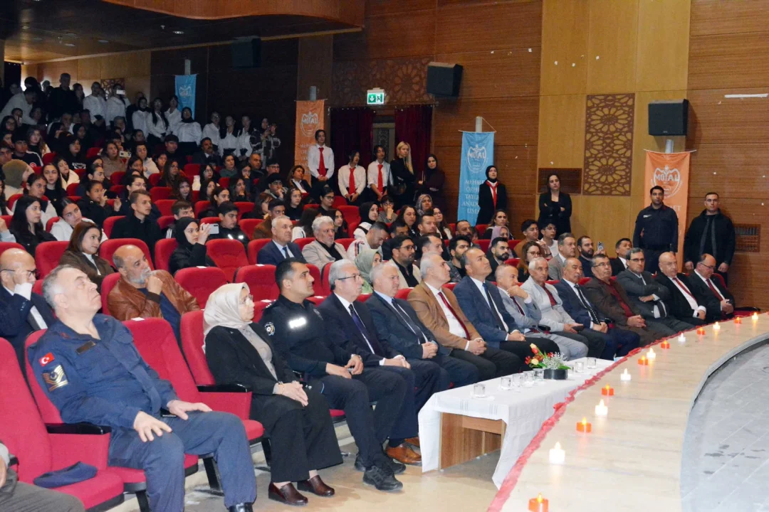 Ceyhanlı Gençlerden Devleşen Performans: Tiyatro ve Oratoryo Büyük Beğeni Topladı