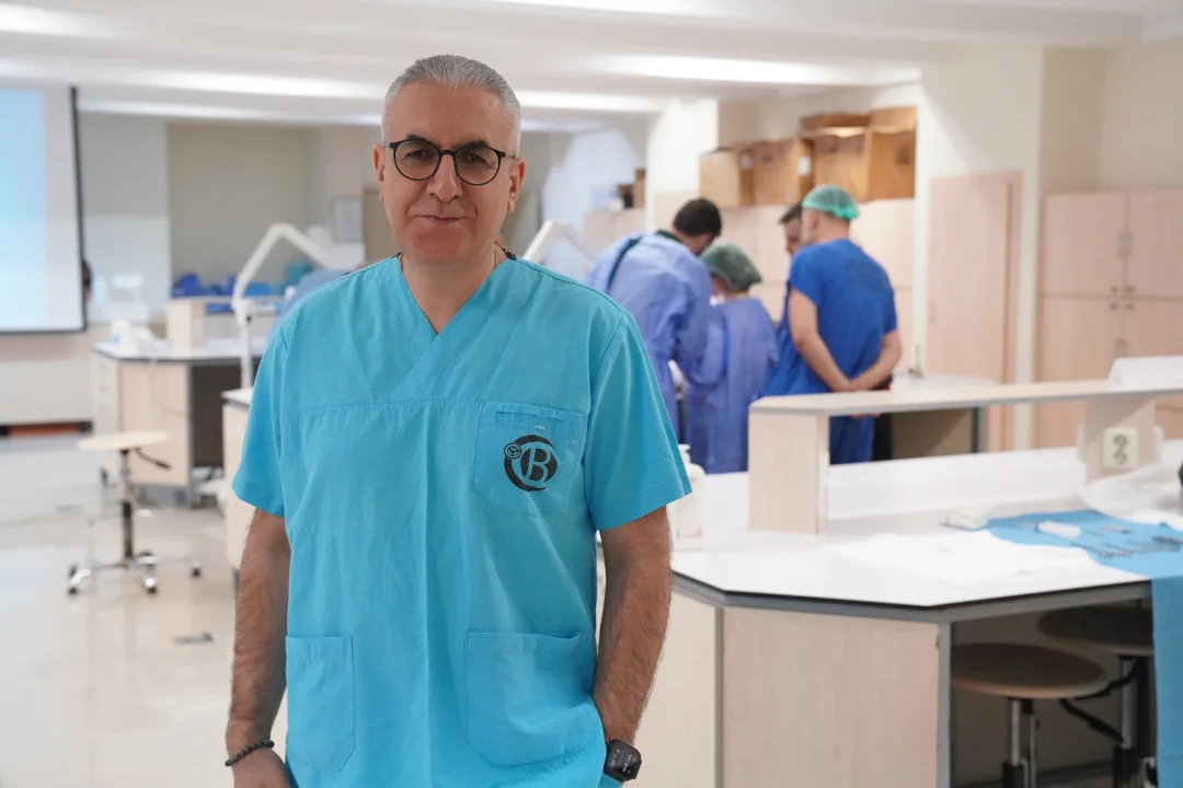 Rinoplastiden Koklear implanta: KBB’nin Kalbi Çukurova Üniversitesi’nde Attı