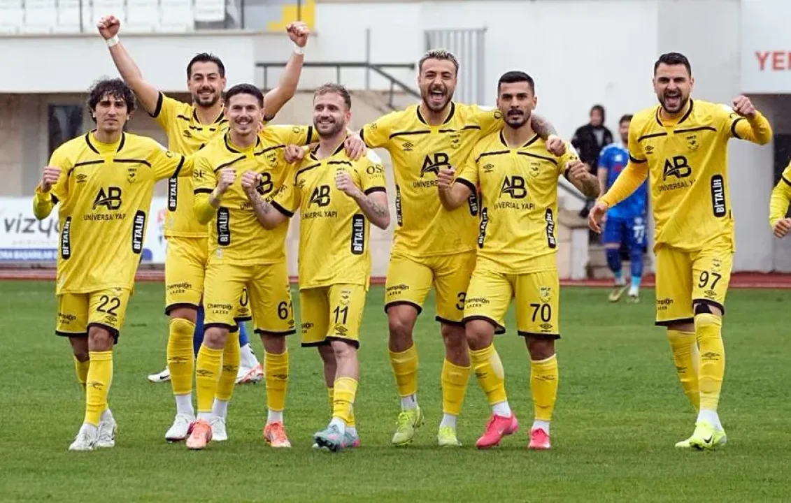 Denizhan ve Samet Attı, Adana 01 FK Play-Off Vizesini Aldı