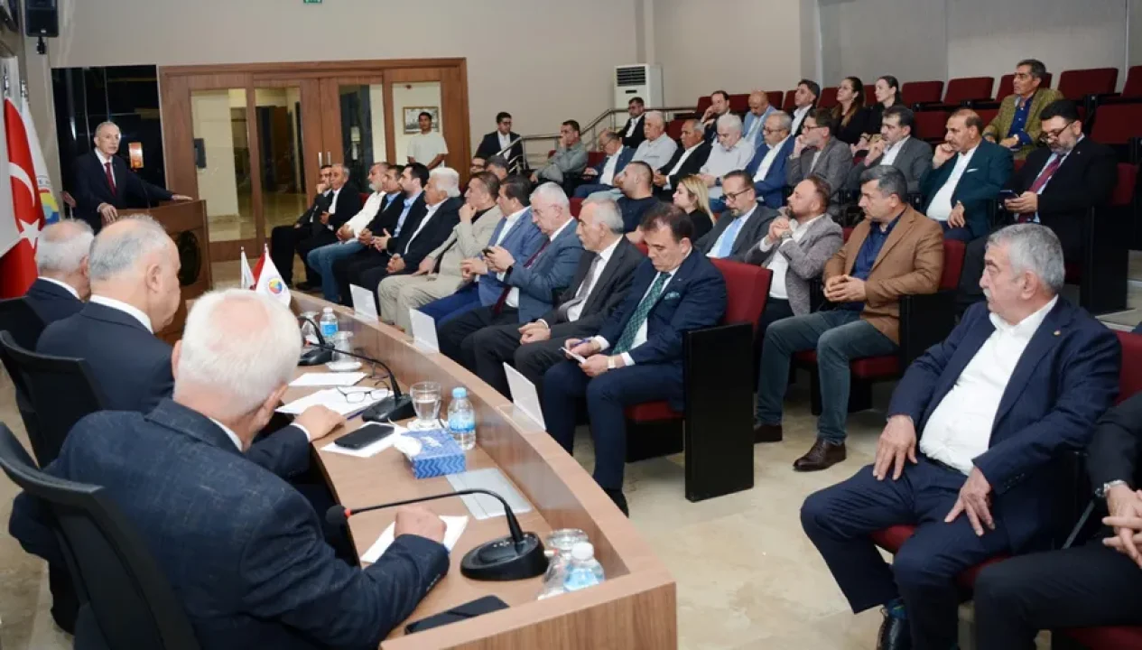 Ceyhan’ın Geleceği Masada: Konteyner Limanı ve Enerji Yatırımları Konuşuldu