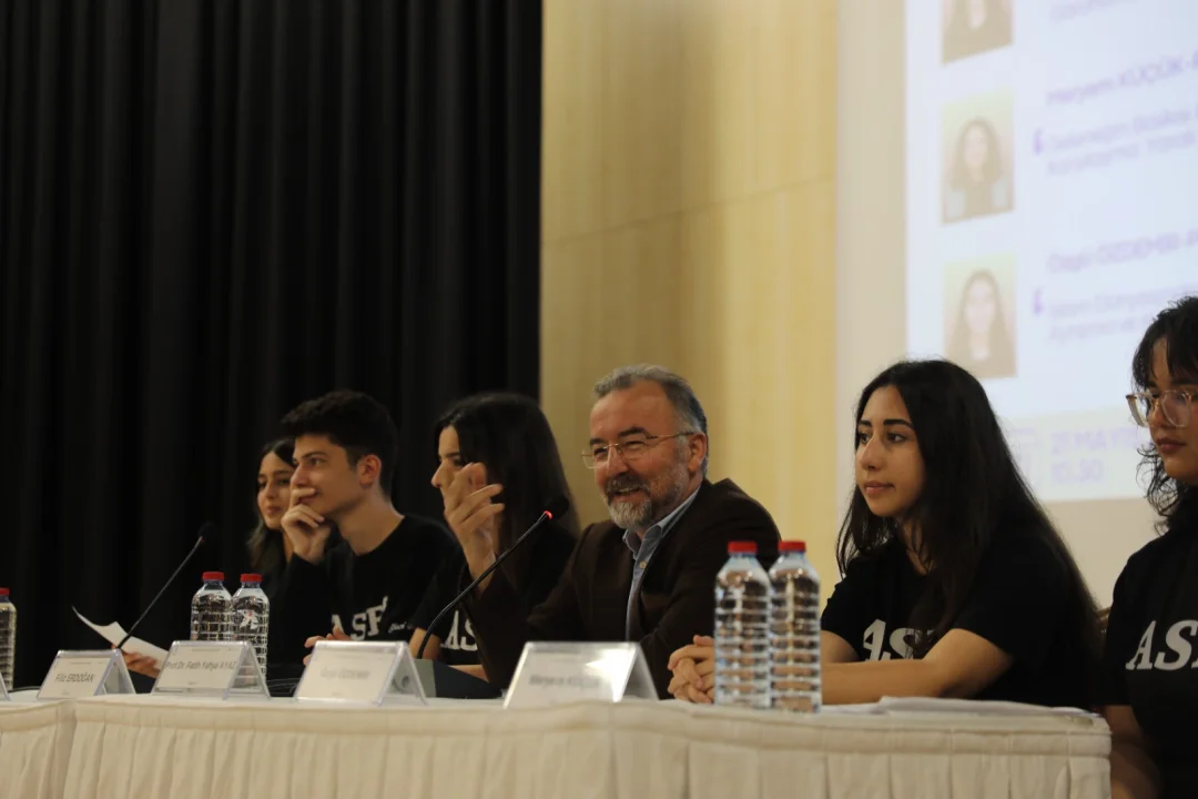 Müdür Karakaş ve Necmettin Dardağan’dan Genç Yeteneklere