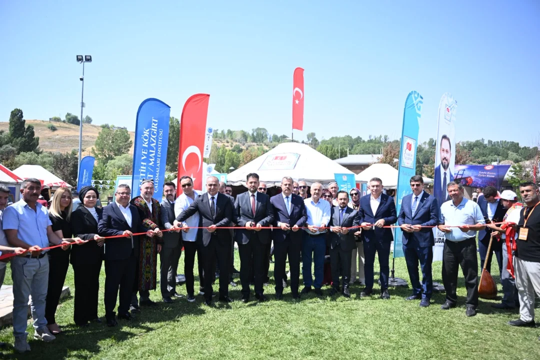 Cumhurbaşkanı Erdoğan Ve Devlet Bahçeli Ahlat’ta Bir Araya Geliyor