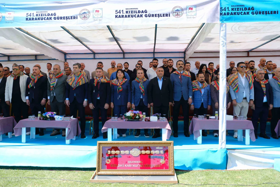 Kızıldağ’da 541 Yıllık Gelenek: Pehlivanlar Er Meydanında Ter Döktü