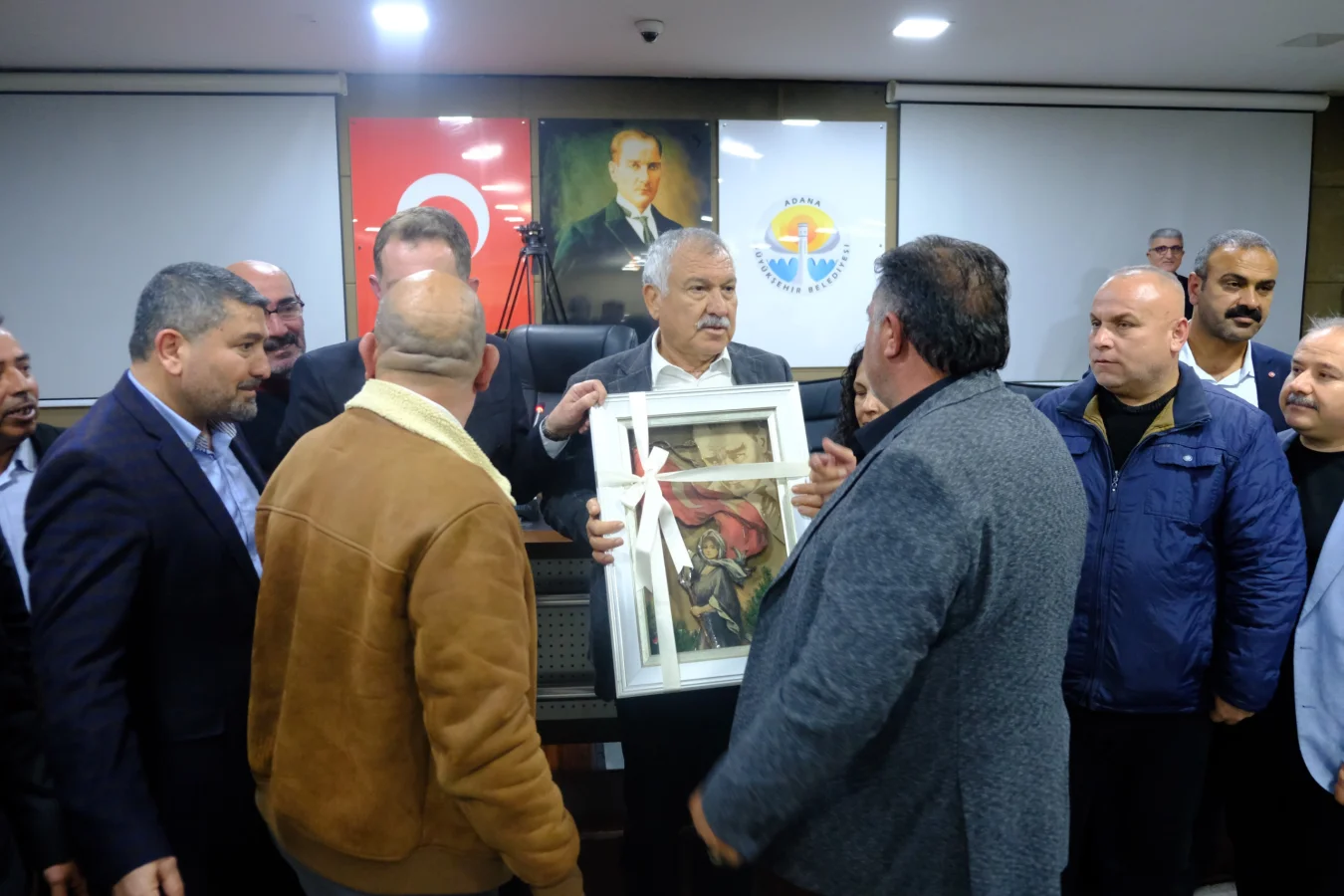 Ceyhan Muhtarları Adana Büyükşehir Belediye Başkanı ile Görüştü