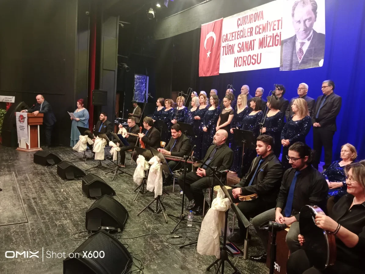 Küçük Solist Beste Ardıç’tan ‘Üsküdar’a Giderken’ Sürprizi