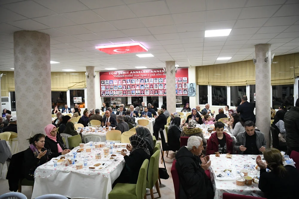 Adana’da Şehit Ailelerine Vefa İftarı