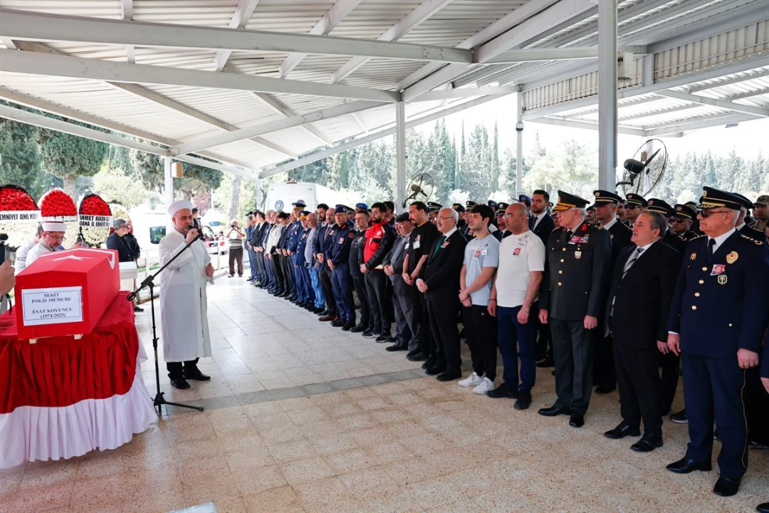 Şehidimize Veda... Polis Memuru Esat Koyuncu Adana’da Son Yolculuğuna Uğurlandı