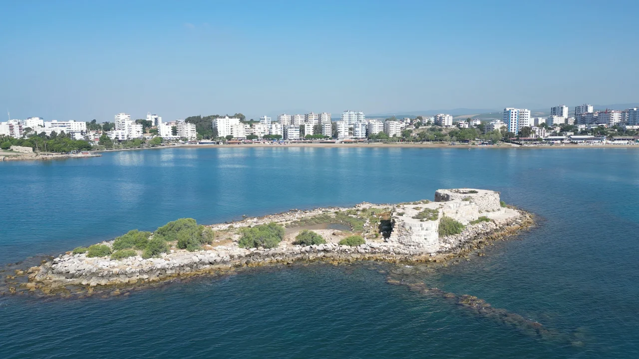 Ayas Plajı’na Mavi Bayrak: Adana’nın İlk ve Tek Mavi Bayraklı Plajı Yumurtalık’ta