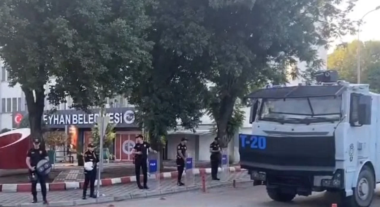 Seyhan ve Ceyhan Belediyelerine Şafak Operasyonu: 31 Gözaltı Kararı
