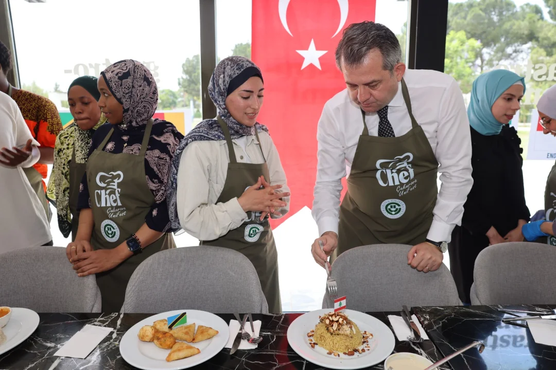Çukurova Üniversitesinde “Dünyaları Yiyoruz” Etkinliği Farklı Kültürleri Tek Mutfakta Buluşturdu