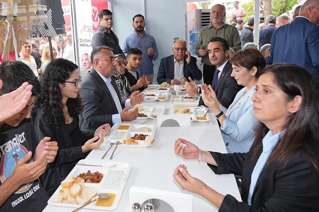 Büyükşehir’den ihtiyaç sahibi vatandaşa 65 liraya 3 çeşit yemek