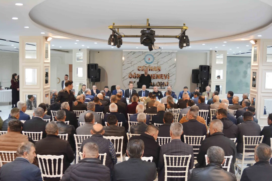 Ceyhan’da Kamu Hizmetleri Muhtarlarla Değerlendirildi