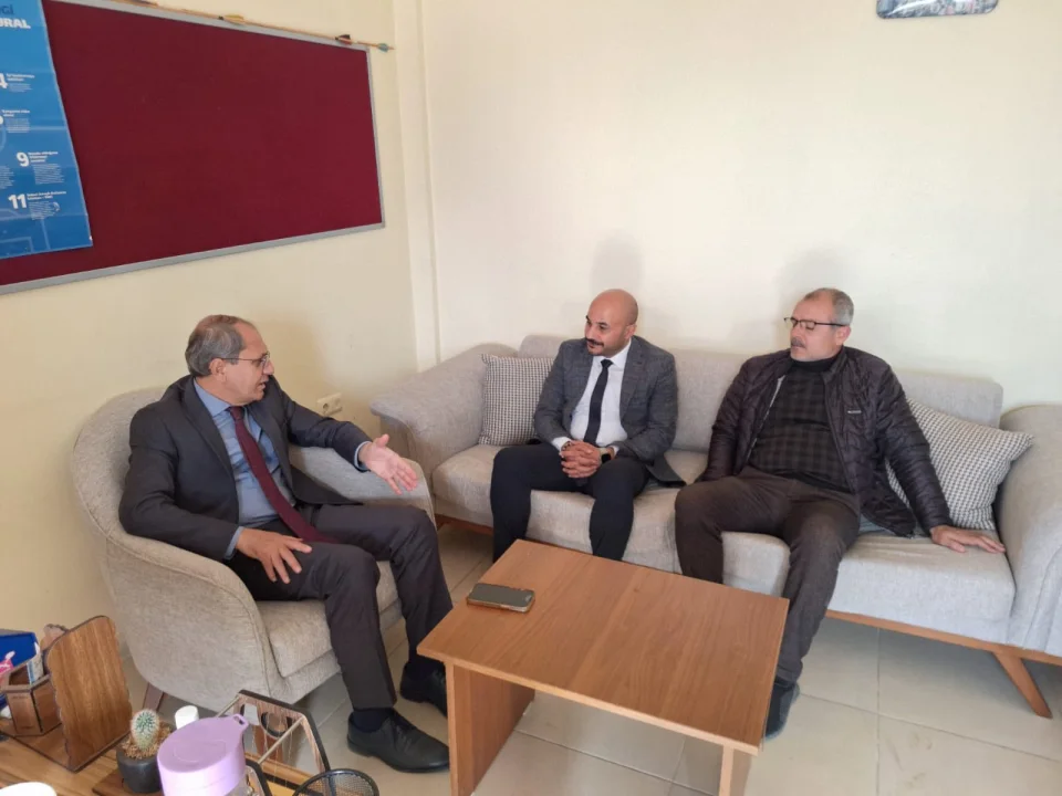 Görevi Devralan Demirel İlk Gün Sahaya Çıktı