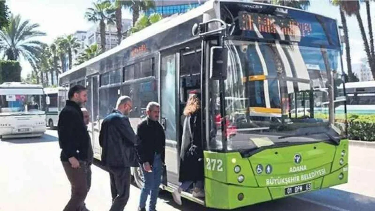 Kurtuluş Günü’nde Metro ve Otobüsler Ücretsiz