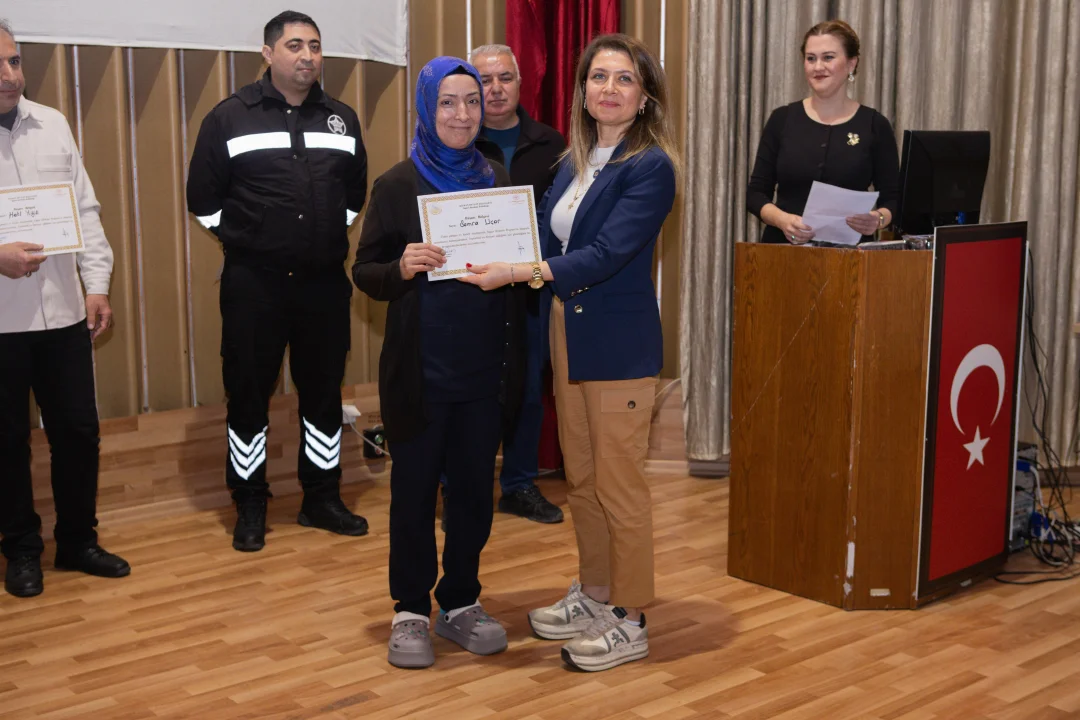 Adana’da Sigarayla Mücadelede Binlerce Kişiye Ücretsiz Destek