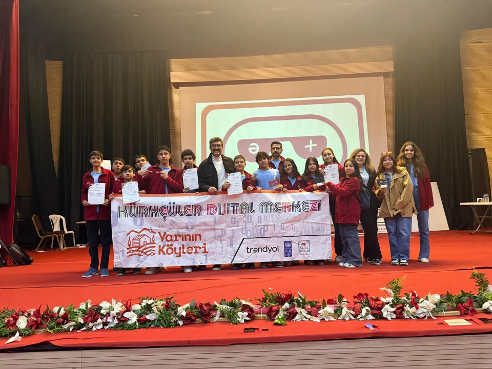 Kürkçüler Dijital Merkez’den Şampiyonluğa: Sarıçamlı Gençler Türkiye Finallerinde